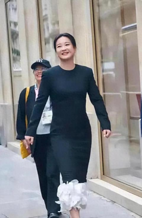 贾玲瘦身前后对比